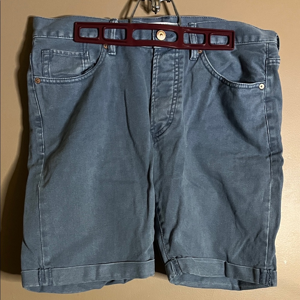 😄Jean shorts Y2K bluish grey denim hem